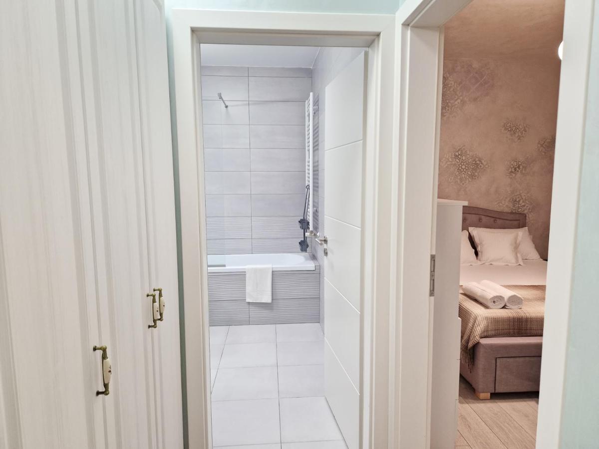 Mirvana Apartments Legacy Residence ทิมิชัวรา ภายนอก รูปภาพ