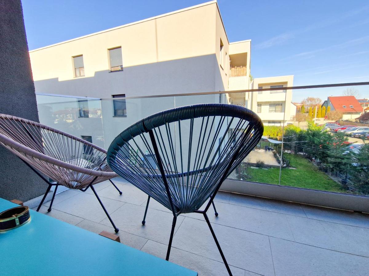 Mirvana Apartments Legacy Residence ทิมิชัวรา ภายนอก รูปภาพ