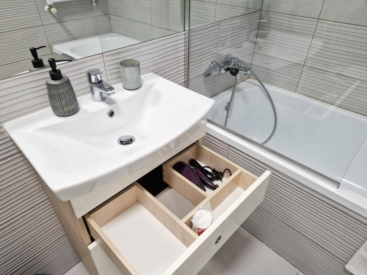 Mirvana Apartments Legacy Residence ทิมิชัวรา ภายนอก รูปภาพ